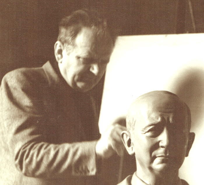 Guglielmo Marconi Ritratto dallo Scultore Bolognese Prof. Cesarino Vincenzi