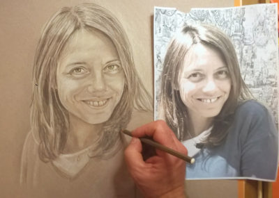 disegno in tonalità grigio a matita